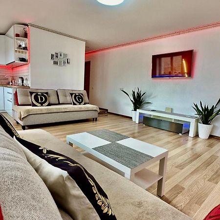 Neriesapartment No.2 Bedrooms Modern Suite In Centrum パランガ エクステリア 写真
