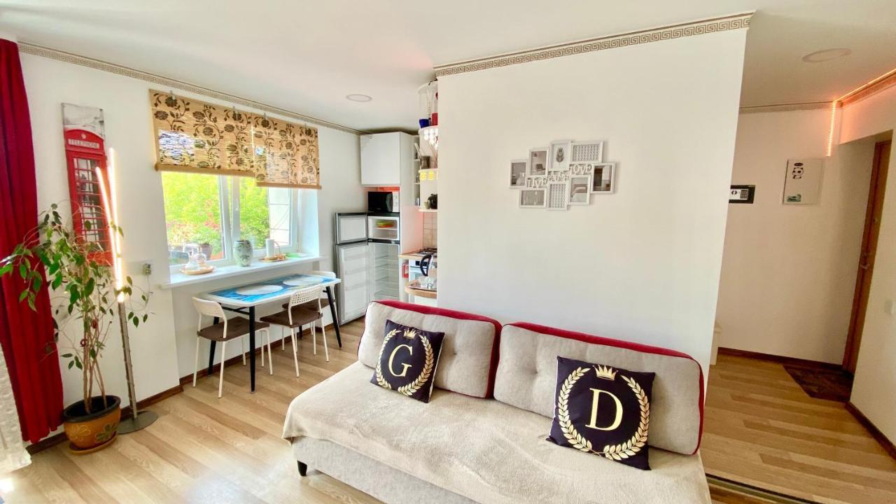 Neriesapartment No.2 Bedrooms Modern Suite In Centrum パランガ エクステリア 写真