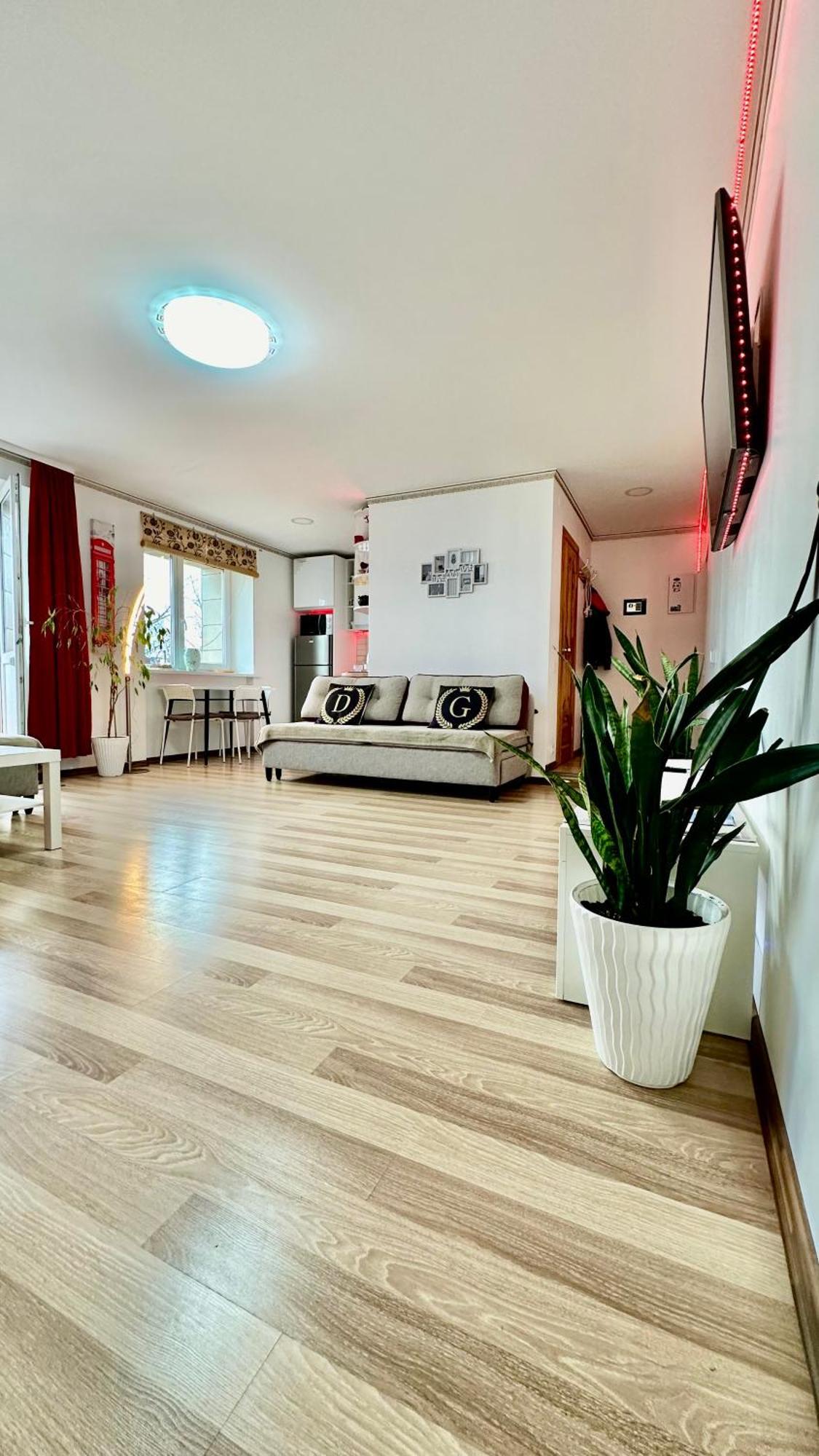 Neriesapartment No.2 Bedrooms Modern Suite In Centrum パランガ エクステリア 写真