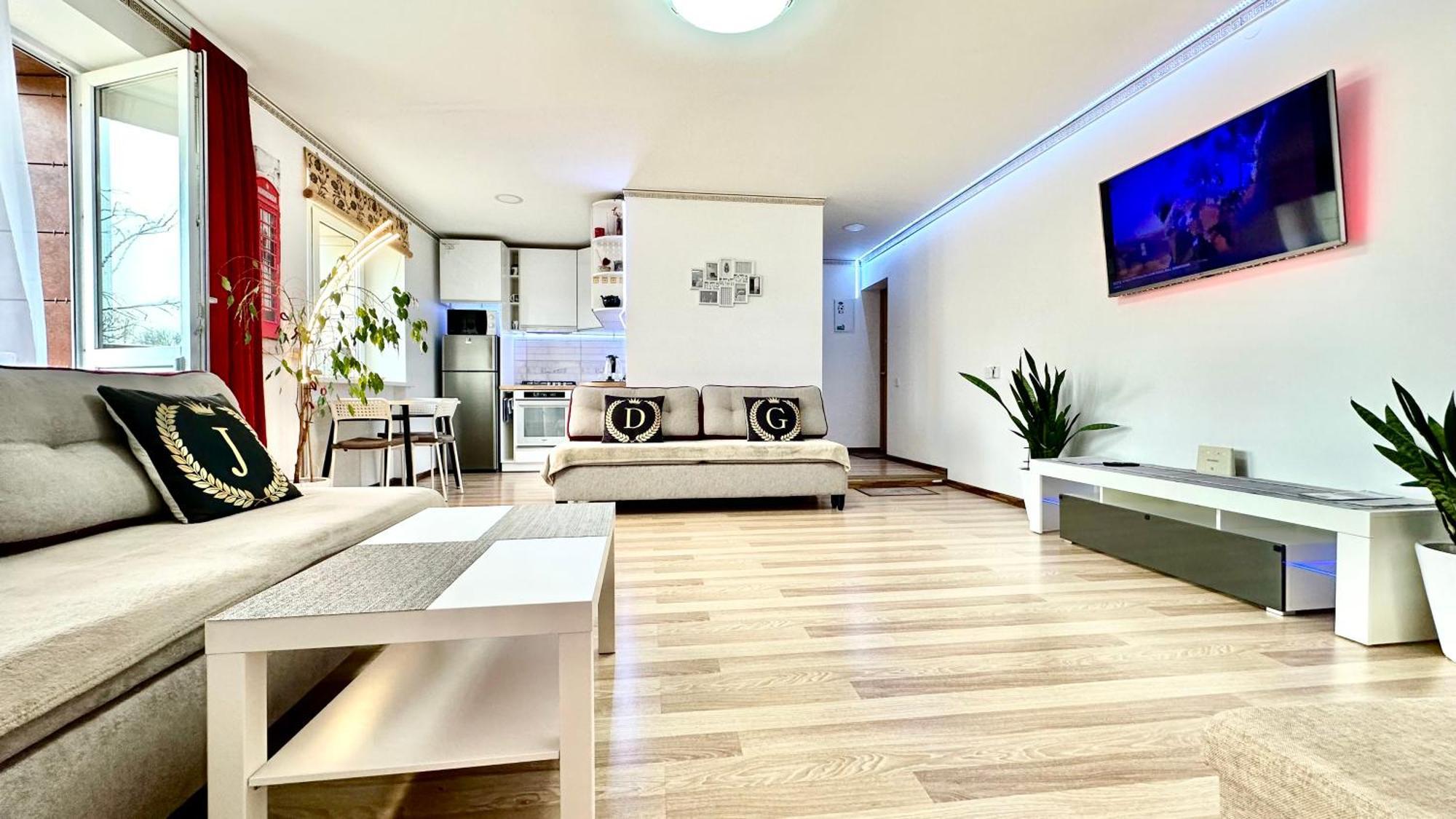 Neriesapartment No.2 Bedrooms Modern Suite In Centrum パランガ エクステリア 写真