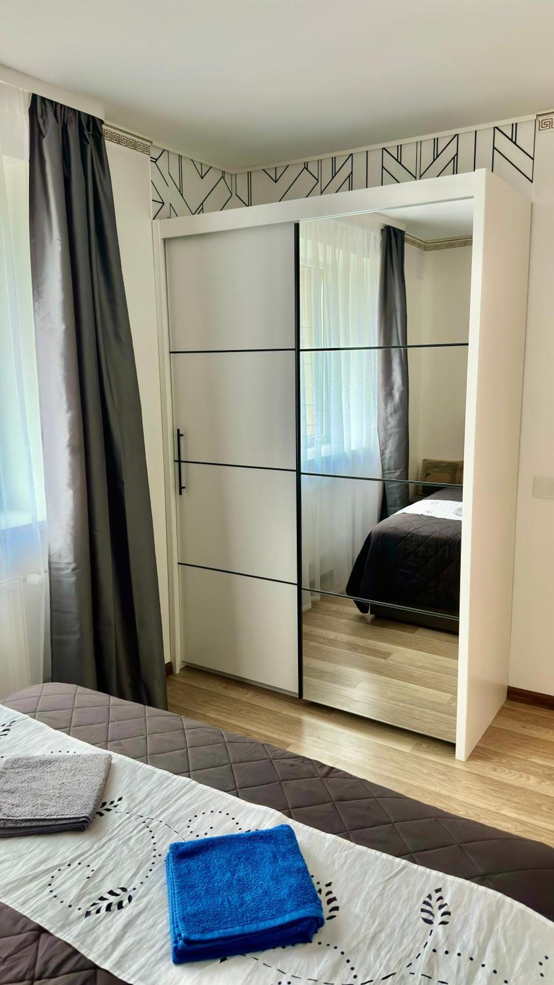 Neriesapartment No.2 Bedrooms Modern Suite In Centrum パランガ エクステリア 写真