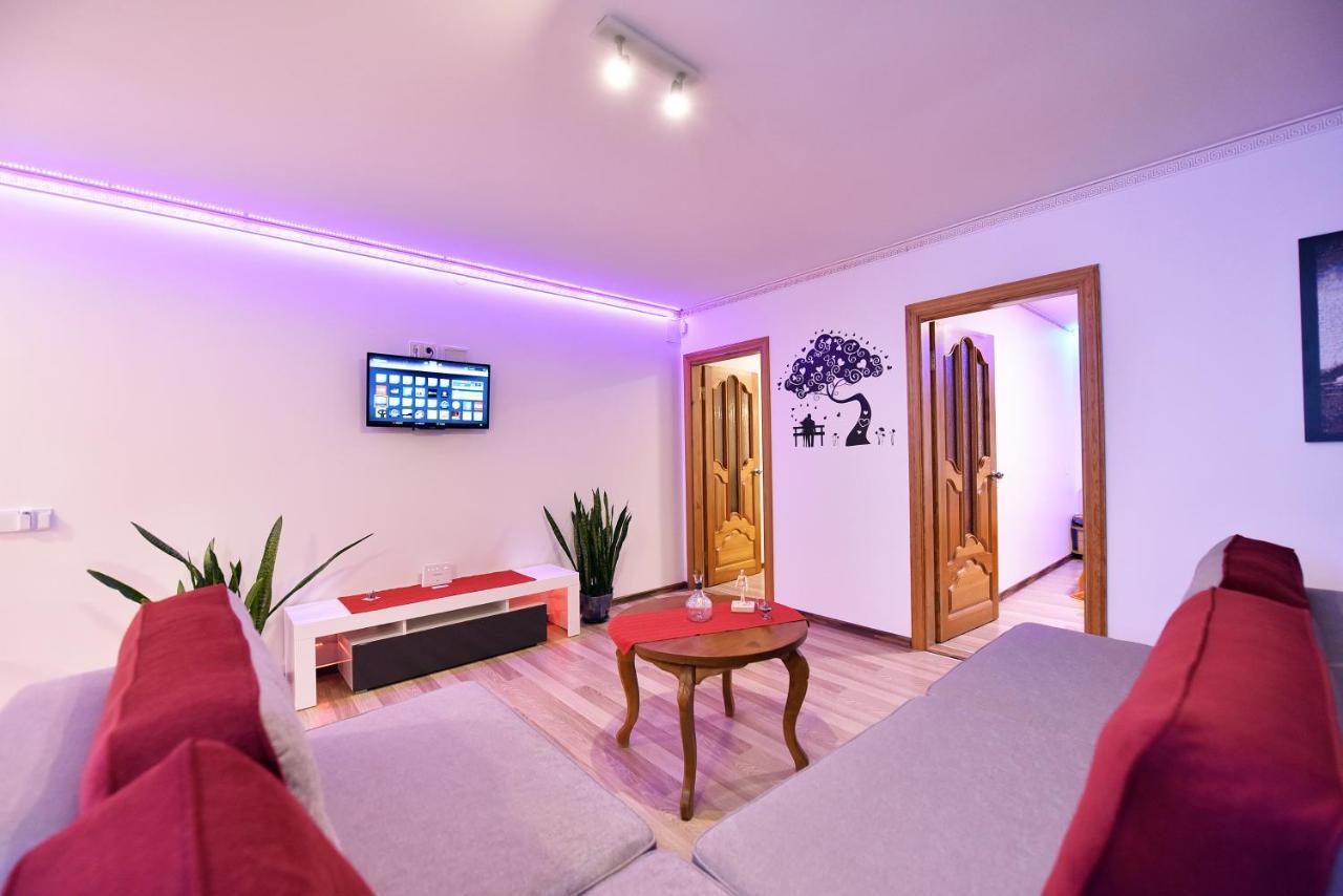 Neriesapartment No.2 Bedrooms Modern Suite In Centrum パランガ エクステリア 写真